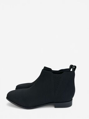 VIVAIA Ryan Slip-On Chelsea Boots 39 / 8 Black Square Toe Ankle Bootie